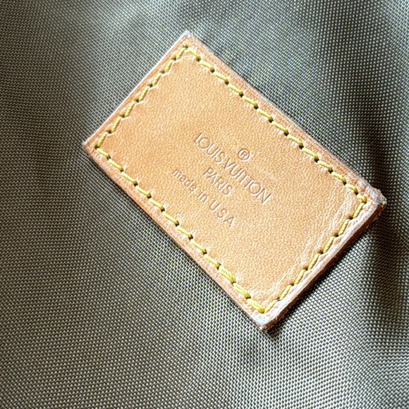 Louis Vuitton Vintage Monogram Garment Bag - Picture 3 of 17